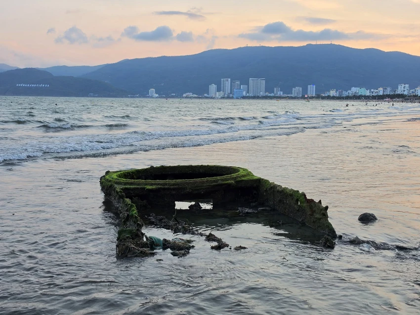 Phat-hien-xe-tang-cu-tai-bien-Quy-Nhon-Gia-Lai-1.jpg