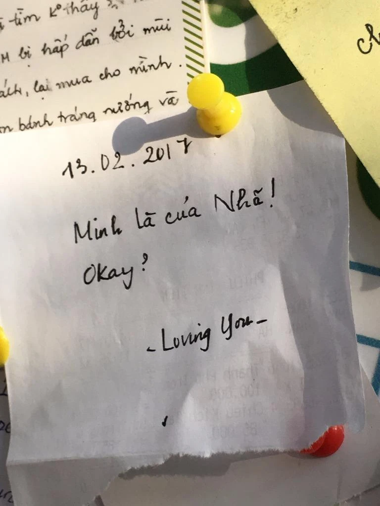 Hàng trăm lời tỏ tình ở đường sách ngày Valentine ảnh 11 Hàng trăm lời tỏ tình ở đường sách ngày Valentine ảnh 11