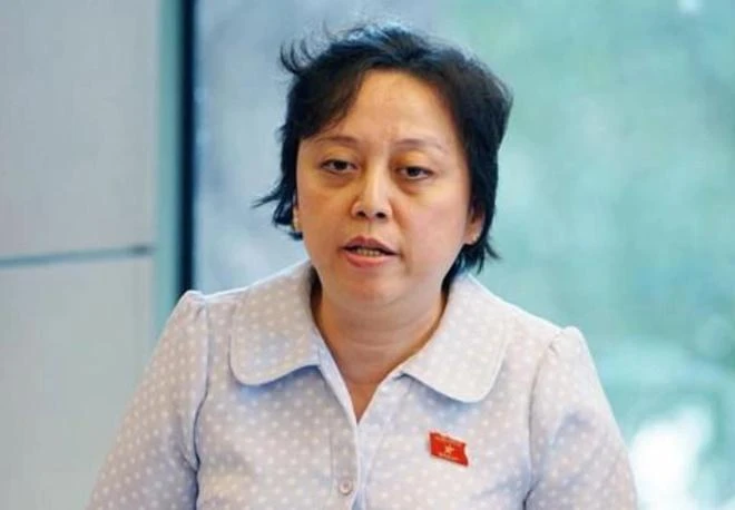 Bà Phạm Khánh Phong Lan góp ý cần bổ sung quy định về trách nhiệm của nhà nước trong bảo vệ quyền lợi người tiêu dùng. Ảnh QH Bà Phạm Khánh Phong Lan góp ý cần bổ sung quy định về trách nhiệm của nhà nước trong bảo vệ quyền lợi người tiêu dùng. Ảnh QH