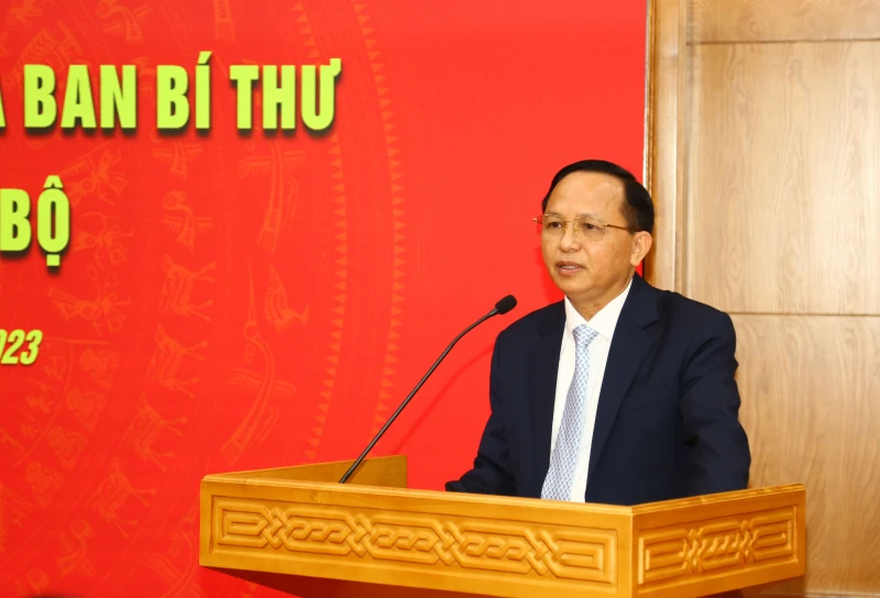 Dai-ta-pham-ngoc-phuong 2.jpg