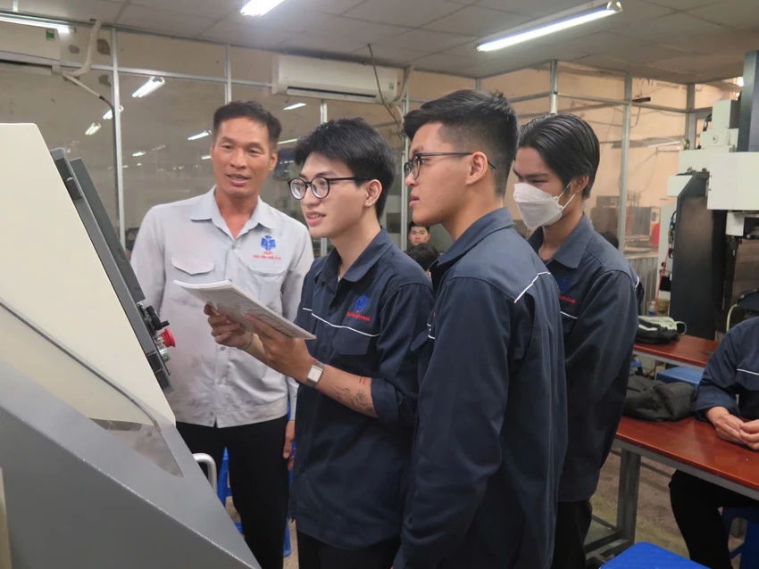 P13_giang-vien-gioi_h1.jpg