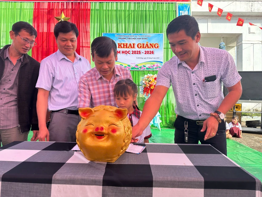 Lễ khai giảng