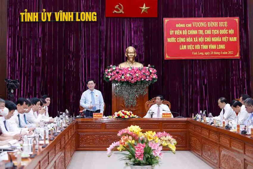 Chủ tịch Quốc hội Vương Đình Huệ phát biểu tại buổi làm việc. Ảnh: DOÃN TẤN Chủ tịch Quốc hội Vương Đình Huệ phát biểu tại buổi làm việc. Ảnh: DOÃN TẤN