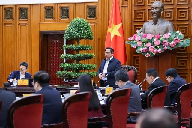 Thủ tướng yêu cầu Bộ Tài chính tiếp tục nghiên cứu, đề xuất giảm, giãn, gia hạn thuế, phí, lệ phí cho người dân và doanh nghiệp. Ảnh: NHẬT BẮC Thủ tướng yêu cầu Bộ Tài chính tiếp tục nghiên cứu, đề xuất giảm, giãn, gia hạn thuế, phí, lệ phí cho người dân và doanh nghiệp. Ảnh: NHẬT BẮC