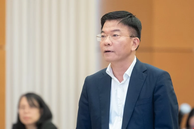 Bo-truong-Tu-phap-Le-Thanh-Long.jpeg