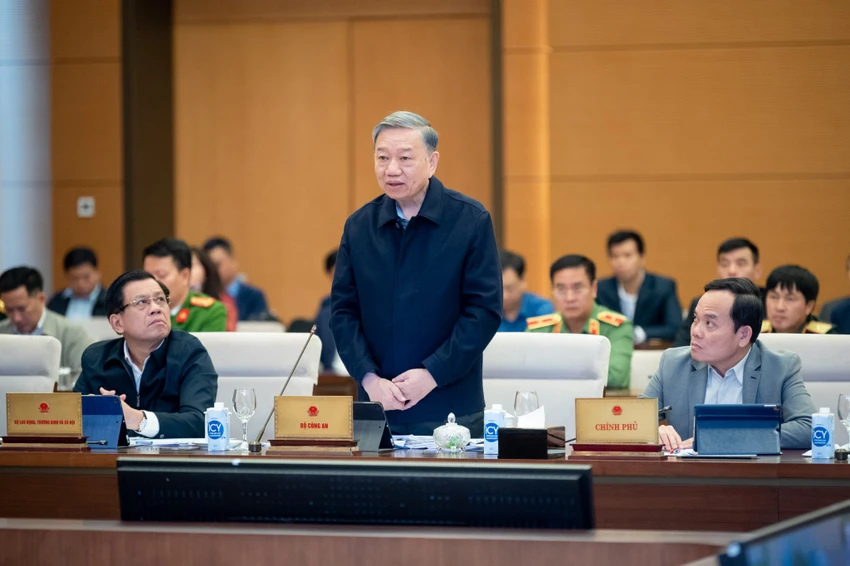 Bo-truong-Cong-an-To-Lam.jpeg