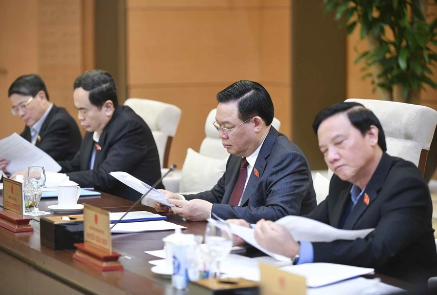 Chánh án Nguyễn Hòa Bình cho biết có vụ án phải đưa lên máy bay 3 tạ tài liệu chuyển từ Hà Nội vào