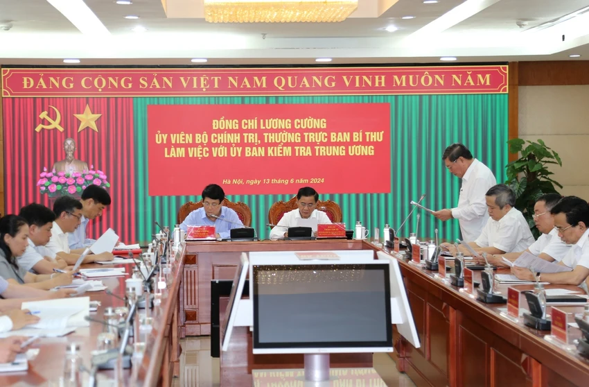 Ong-Tran-Van-Ron.jpeg