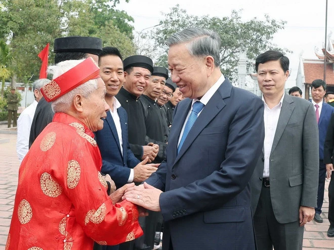 Tong-Bi-thu-To-Lam.jpg