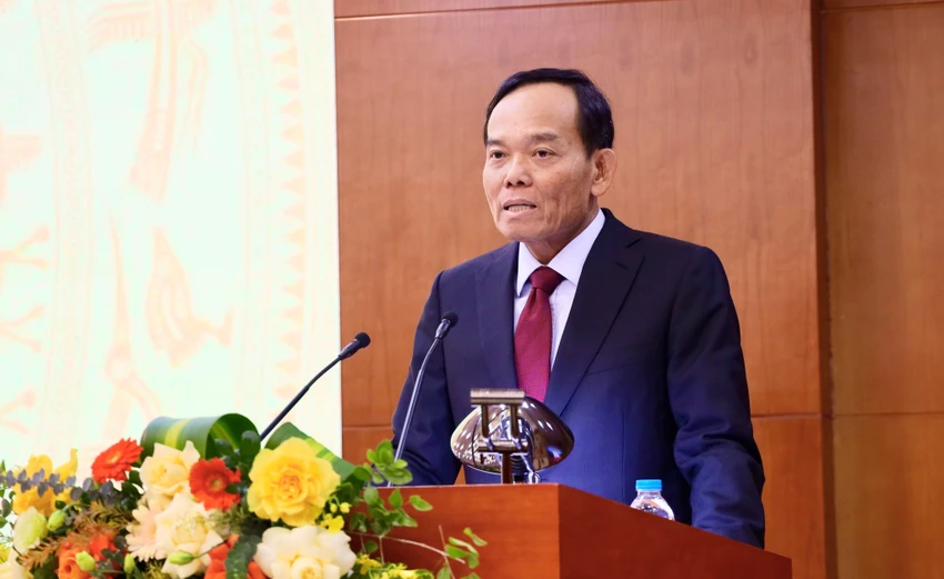 Truong-ban-kinh-te-Trung-uong-Tran-Luu-Quang.jpg