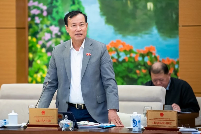 Ong-Le-Tan-Toi.jpg