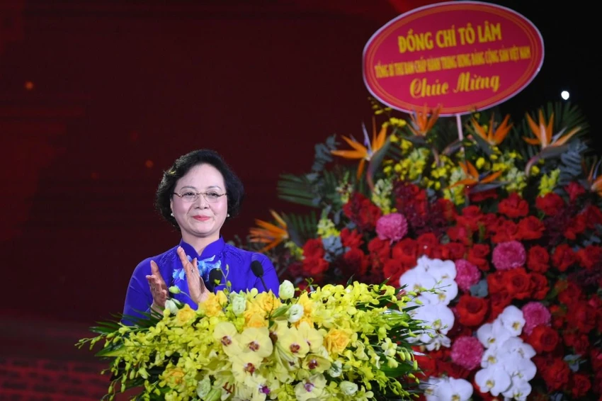 Bo-truong-Bo-Noi-vu-Pham-Thi-Thanh-Tra.jpg