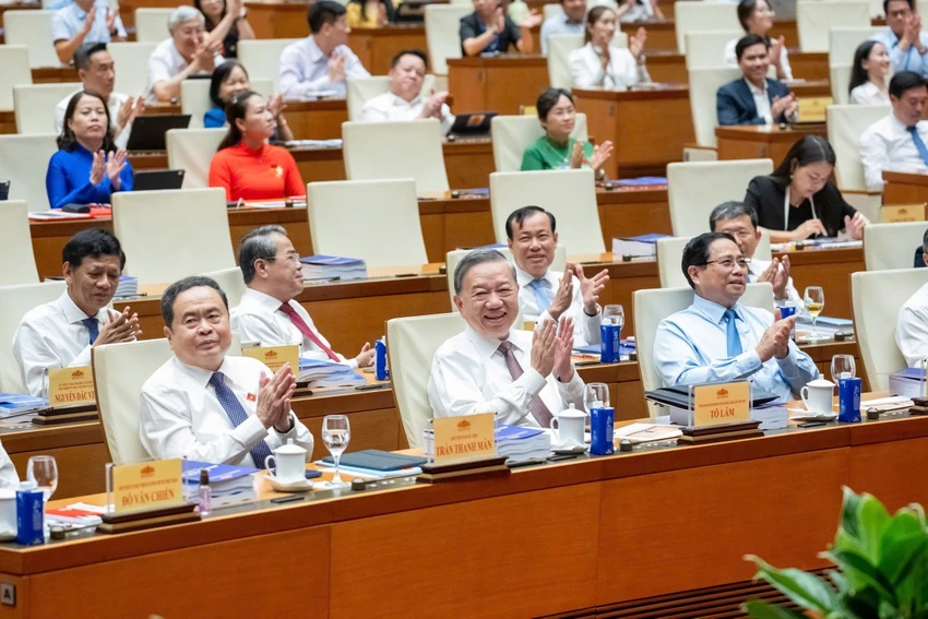 Tong-Bi-thu.jpeg