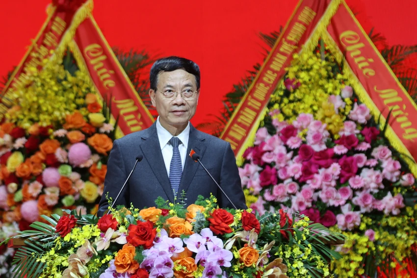 Bộ trưởng Nguyễn Mạnh Hùng