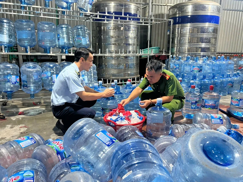 Thông tin mới nhất vụ sản xuất, buôn bán bình nước Lavie giả