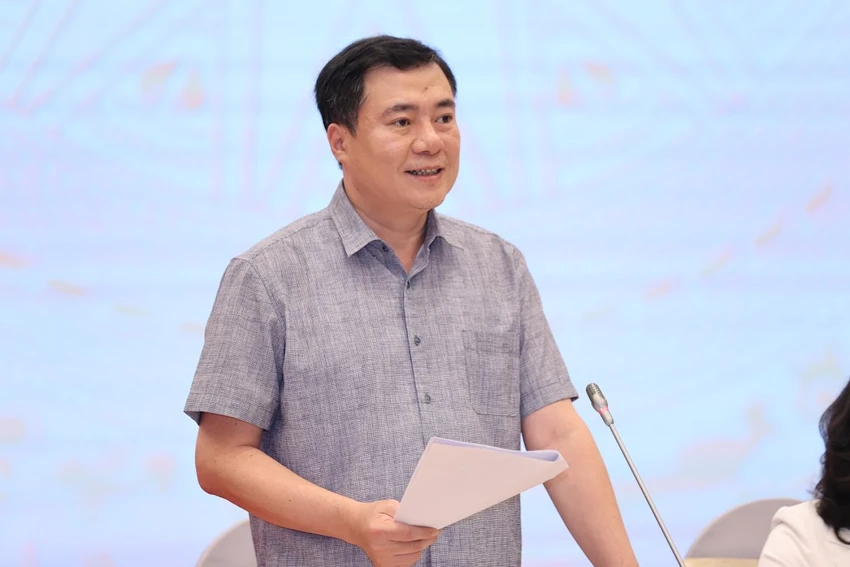 Thu-truong-Bo-Cong-Thuong-Nguyen-Sinh-Nhat-Tan.jpg