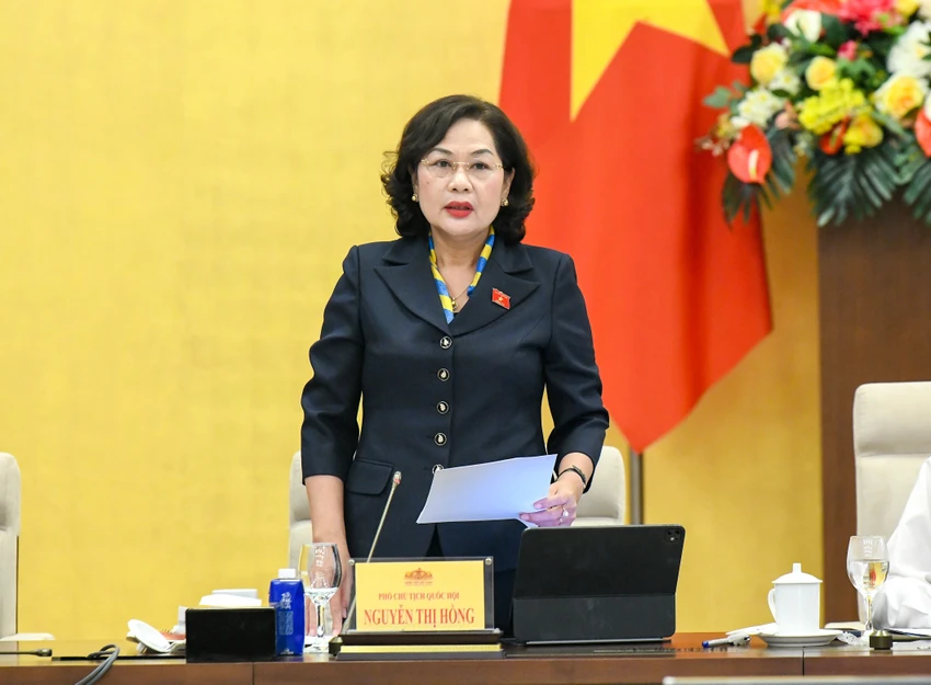 Pho-Chu-tich-QH-Nguyen-Thi-Hong.jpg