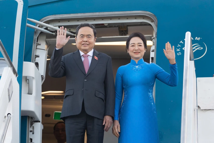 Chu-tich-Quoc-hoi-va-Phu-nhan-toi-Rome.jpg