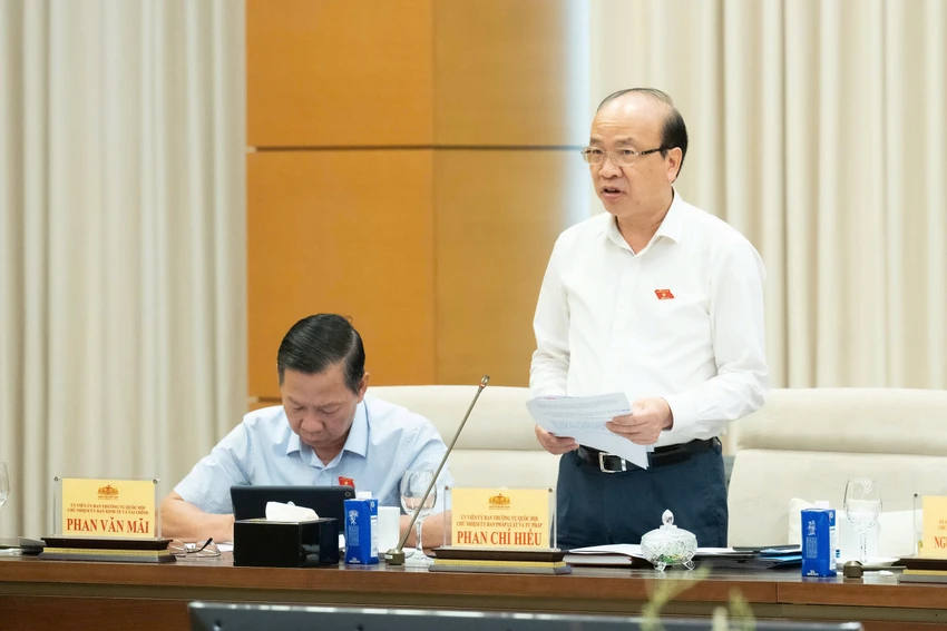 Chu-nhiem-Uy-ban-Phap-luat-va-Tu-phap-Phan-Chi-Hieu.jpg