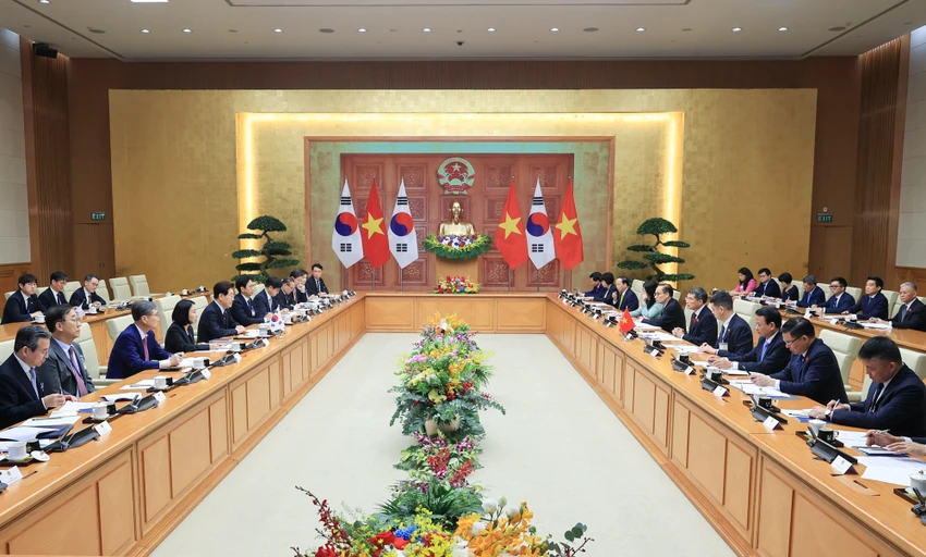 toan-canh-cuoc-hoi-kien.jpg
