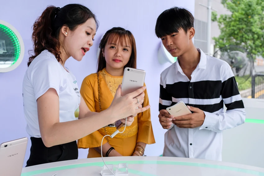 Ngày hội âm nhạc với chuyên gia selfie Oppo F3 ảnh 2 Ngày hội âm nhạc với chuyên gia selfie Oppo F3 ảnh 2