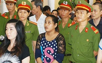 Vòng xoáy tín dụng đen - Bài 3: Không dễ xử lý kẻ cho vay nặng lãi ảnh 2 Vòng xoáy tín dụng đen - Bài 3: Không dễ xử lý kẻ cho vay nặng lãi ảnh 2
