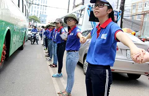 Lòng người Sài Gòn với các sĩ tử ảnh 3 Lòng người Sài Gòn với các sĩ tử ảnh 3