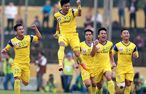Tình và tiền ảnh 1