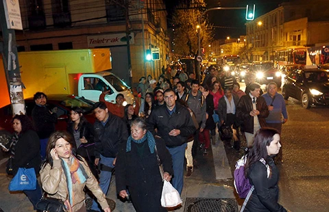 Rung chấn động đất Chile lan xa hàng ngàn cây số ảnh 1 Rung chấn động đất Chile lan xa hàng ngàn cây số ảnh 1