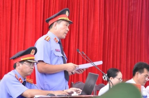 Khi kiểm sát viên nghẹn ngào... ảnh 1 Khi kiểm sát viên nghẹn ngào... ảnh 1