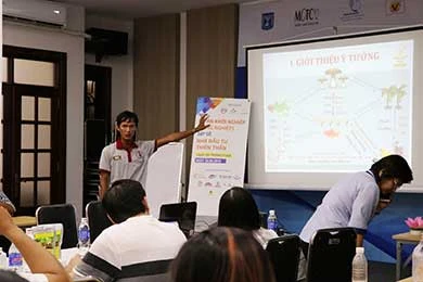 Người làm ra gạo sạch bán cháy hàng tại TP.HCM ảnh 2