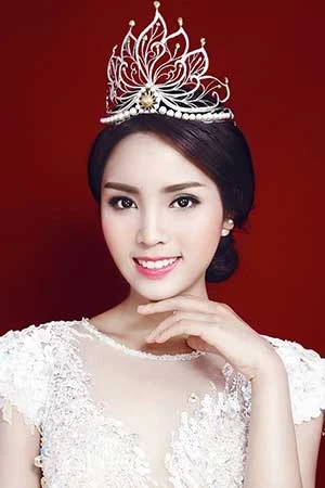 Yêu cầu hoa hậu Kỳ Duyên giải trình việc hít bóng cười ảnh 2
