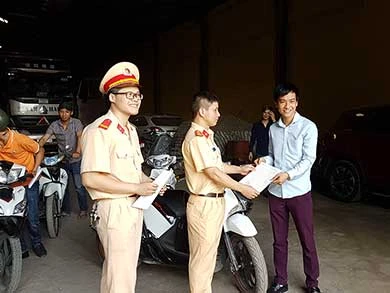 Nhiều người bất ngờ vì được trả lại xe bị mất ảnh 2
