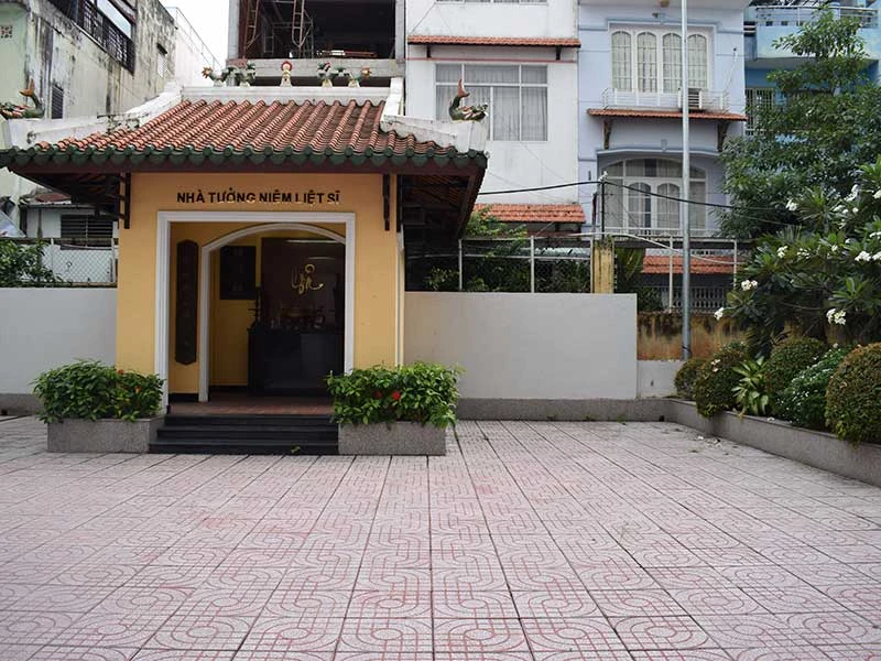 Nhà tưởng niệm liệt sĩ trong trụ sở Cảnh sát PCCC TP.HCM ảnh 2