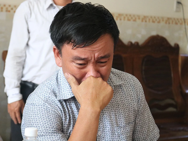 ‘Nó chờ tháng lương đầu tiên mà không kịp…’ ảnh 2 ‘Nó chờ tháng lương đầu tiên mà không kịp…’ ảnh 2