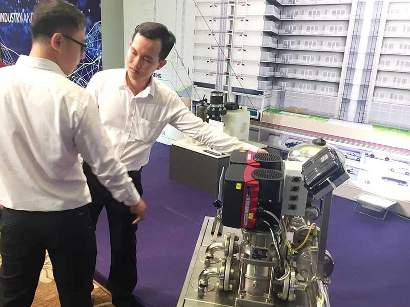 ‘Tôi muốn dùng bơm khủng góp sức chống ngập cho Việt Nam’ ảnh 2 ‘Tôi muốn dùng bơm khủng góp sức chống ngập cho Việt Nam’ ảnh 2