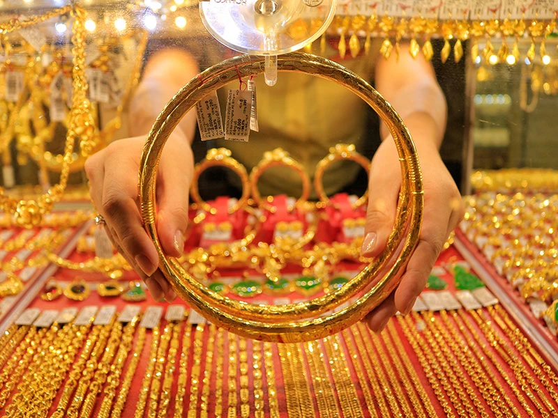 Nhà cái tung hứng giá vàng, nhà đầu tư tay mơ lãnh đủ ảnh 2 Nhà cái tung hứng giá vàng, nhà đầu tư tay mơ lãnh đủ ảnh 2