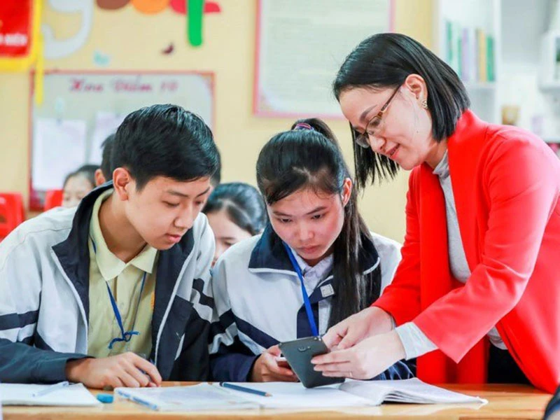 Hiểu đúng quy định cấm dùng điện thoại trong lớp học ảnh 3 Hiểu đúng quy định cấm dùng điện thoại trong lớp học ảnh 3