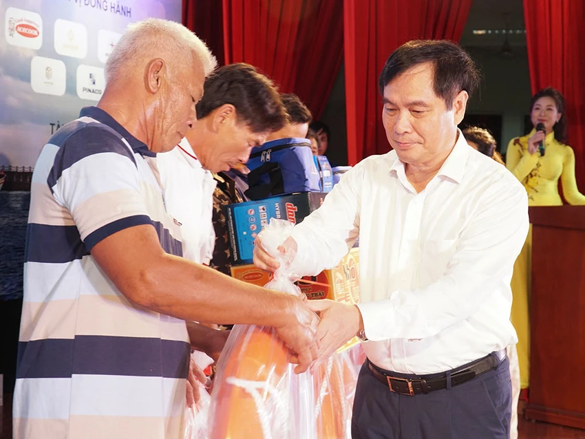 14-15-Anh-3.jpg
