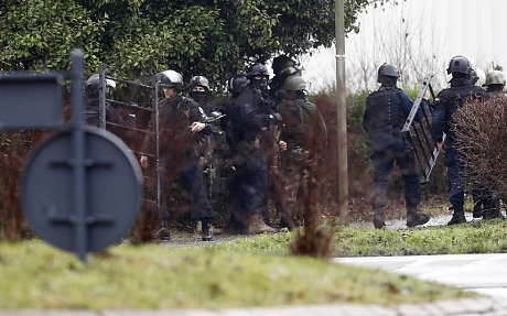 Thảm sát Charlie Hebdo tại Pháp: Diễn biến mới nhất ảnh 39 Thảm sát Charlie Hebdo tại Pháp: Diễn biến mới nhất ảnh 39