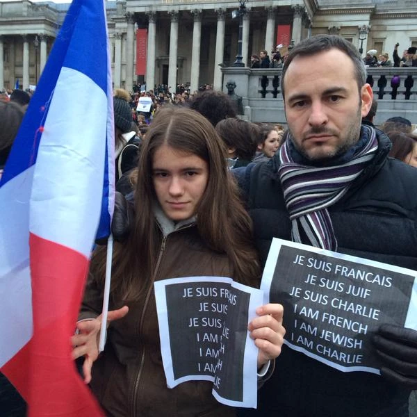 Tuần hành hậu 'thảm sát Charlie Hebdo': Rầm rộ như giải phóng Paris ảnh 5 Tuần hành hậu 'thảm sát Charlie Hebdo': Rầm rộ như giải phóng Paris ảnh 5