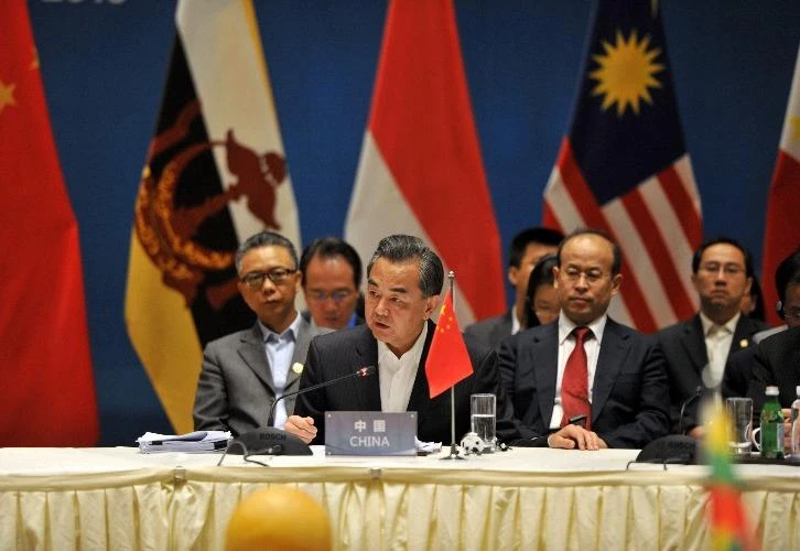 Bộ trưởng Bộ ngoại giao Trung Quốc Vương Nghị tham gia Hội nghị ngoại trưởng ASEAN - Trung Quốc tại Côn Minh.