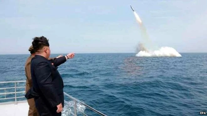 Phát hiện tàu ngầm Triều Tiên sát vùng biển Hàn Quốc ảnh 2 Phát hiện tàu ngầm Triều Tiên sát vùng biển Hàn Quốc ảnh 2