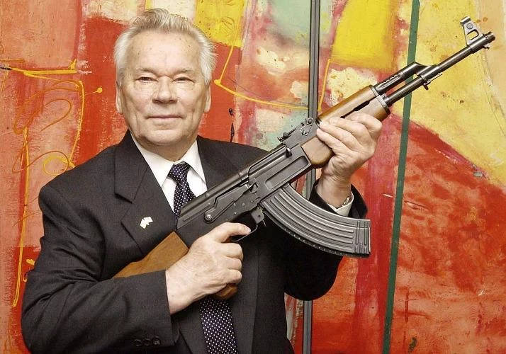 Nhà thiết kế súng AK-47 ông Mikhail Kalashnikov 