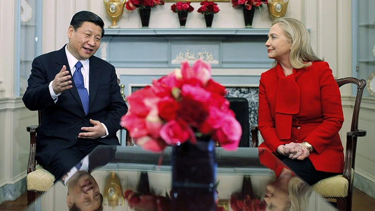 Bà Hillary Clinton trong cuộc gặp với ông Tập Cận Bình năm 2012. (Ảnh: AP)