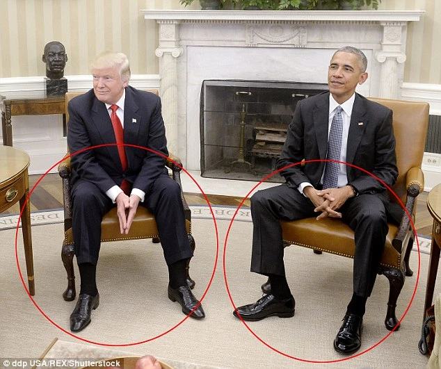 Giải mã cử chỉ của Obama và Trump tại Nhà Trắng
