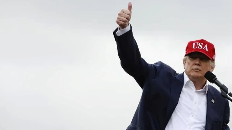 Thắng phiếu Đại cử tri, Trump chính thức là Tổng thống ảnh 1