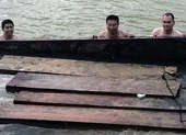 Bắt liên tiếp 2 vụ vận chuyển gỗ lậu ở Quảng Nam