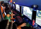 Tiệm game, phòng khám không phép vẫn mở trong dịch COVID-19