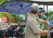 Đình chỉ 2 bảo vệ dân phố tát tài xế Grab ở Bình Thạnh